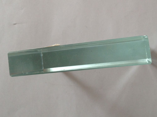 玻璃生产厂家耐高压玻璃的性能及耐压强度？